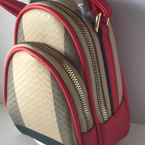 Deluxity Plaid Crossbody Bag 👛 - Picture 2 of 11